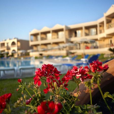 Emerald Hotel Кремасти Экстерьер фото